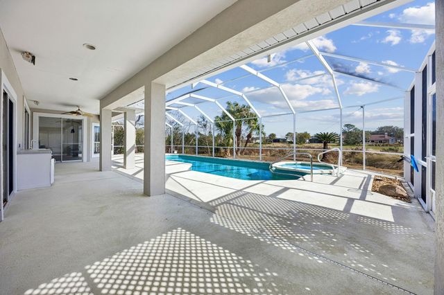 329 Marsh Point Cir, St Augustine, FL 32080