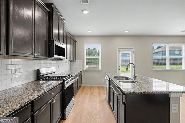 391 Lead Way, Jonesboro, GA 30238