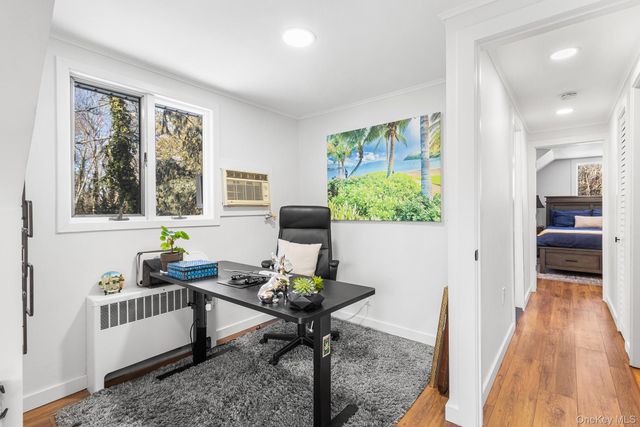 43 Lewis Court, Huntington Station, NY 11746