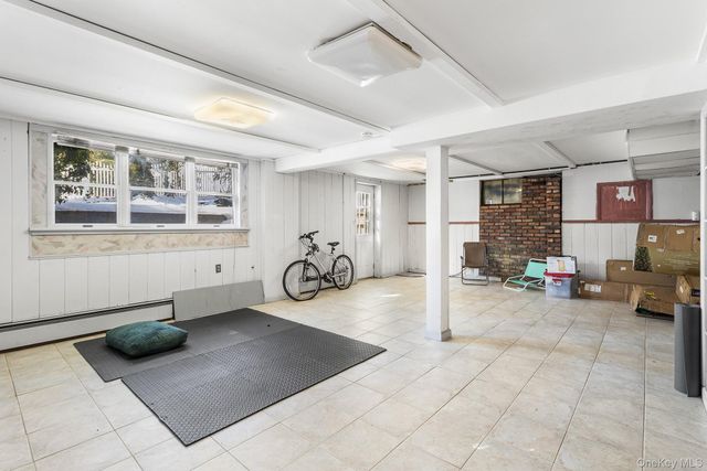 43 Lewis Court, Huntington Station, NY 11746