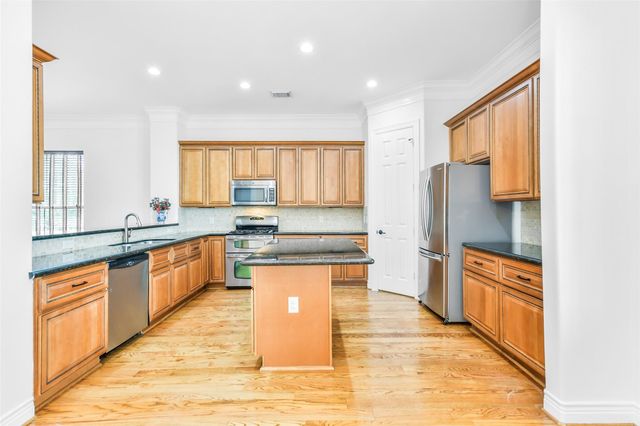 1529 Rosewood Street, Houston, TX 77004