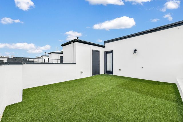 1529 Rosewood Street, Houston, TX 77004