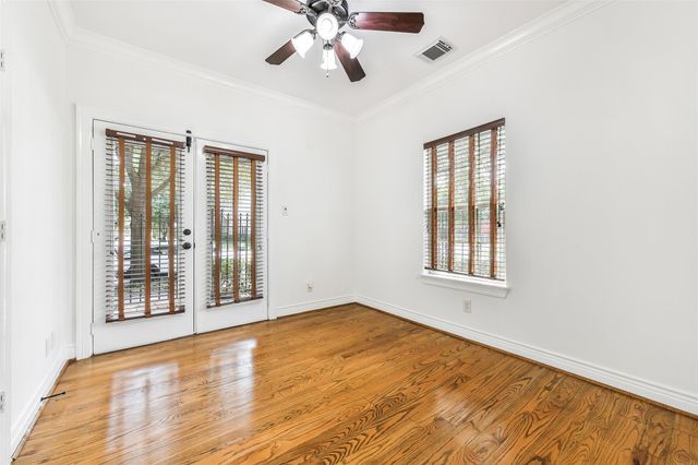 1529 Rosewood Street, Houston, TX 77004