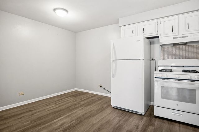 2500 Mark Thomas Lane 7A, Hanover Park, IL 60133