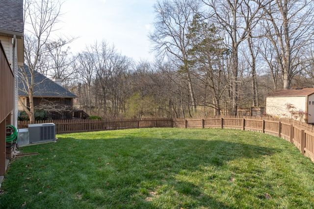804 Cobble Cv, Nashville, TN 37211