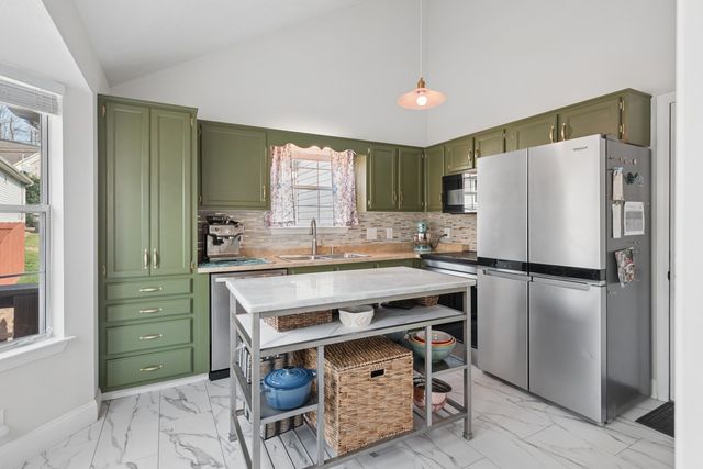 804 Cobble Cv, Nashville, TN 37211