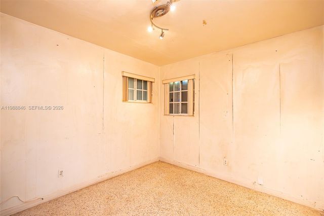 2010 NW 185th Ter, Miami Gardens, FL 33056