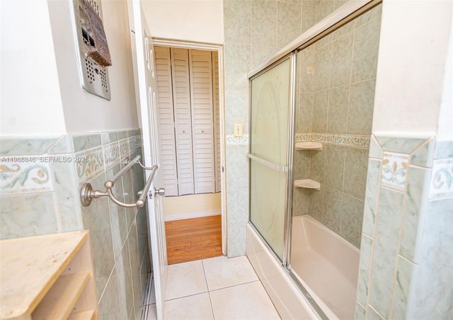 2010 NW 185th Ter, Miami Gardens, FL 33056