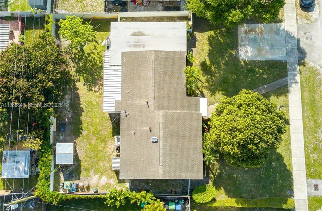 2010 NW 185th Ter, Miami Gardens, FL 33056