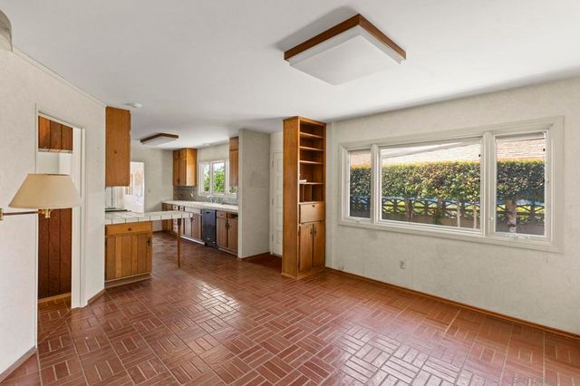 6432 Cardeno Dr, La Jolla, CA 92037