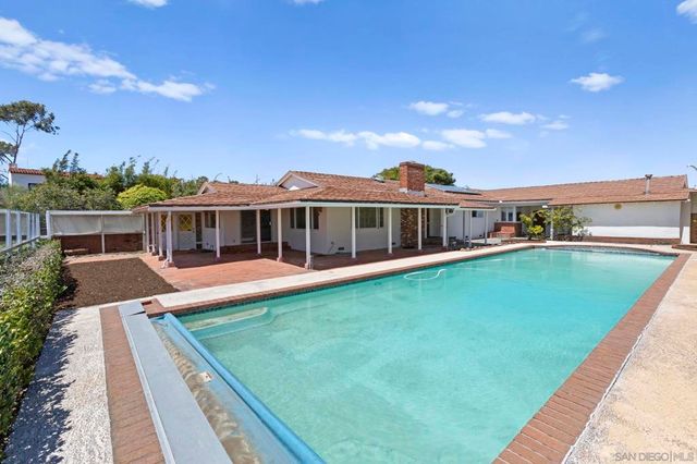 6432 Cardeno Dr, La Jolla, CA 92037
