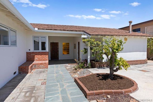 6432 Cardeno Dr, La Jolla, CA 92037