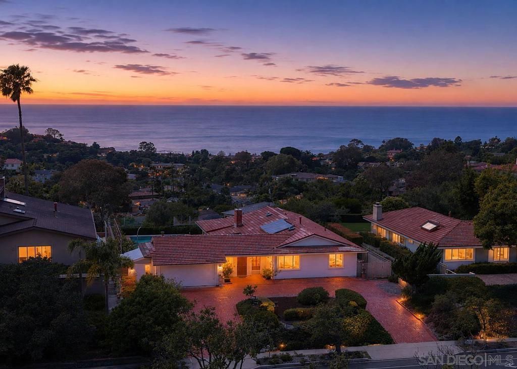 6432 Cardeno Dr, La Jolla, CA 92037