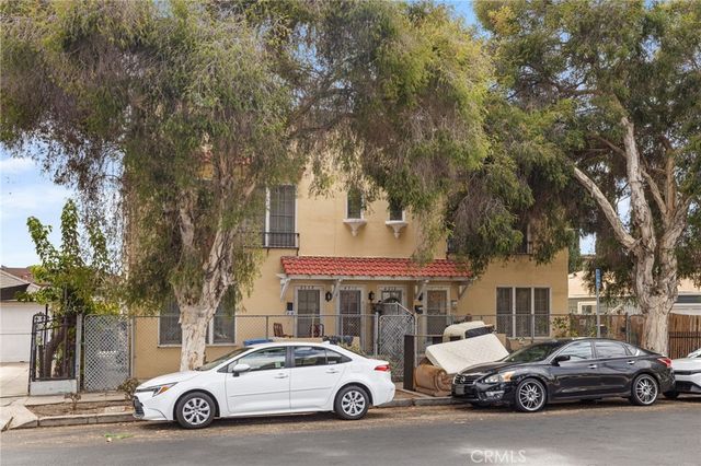 1185 Edgemont, Los Angeles, CA 90026