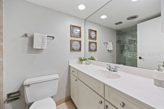 11 S Forest Beach Dr Apt 422, Hilton Head Island, SC 29928