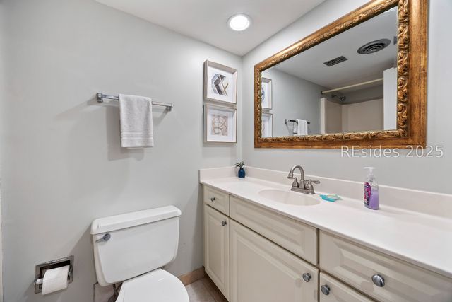 11 S Forest Beach Dr Apt 422, Hilton Head Island, SC 29928