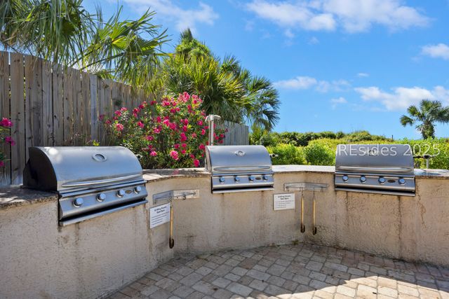 11 S Forest Beach Dr Apt 422, Hilton Head Island, SC 29928