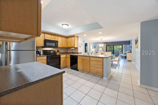 11 S Forest Beach Dr Apt 422, Hilton Head Island, SC 29928