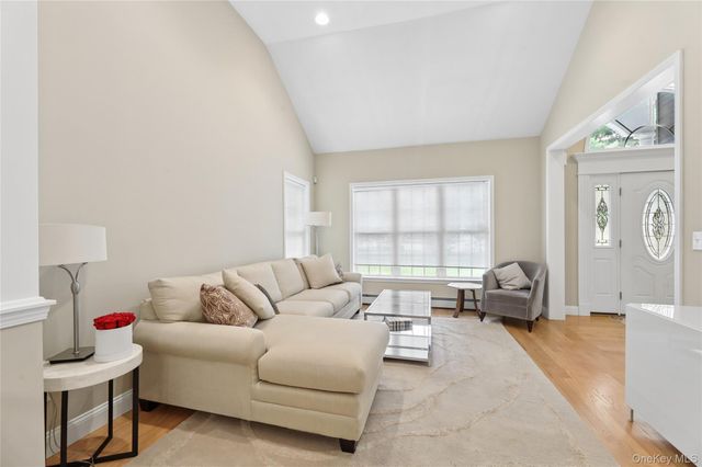 220 N Little Tor Road, New City, NY 10956