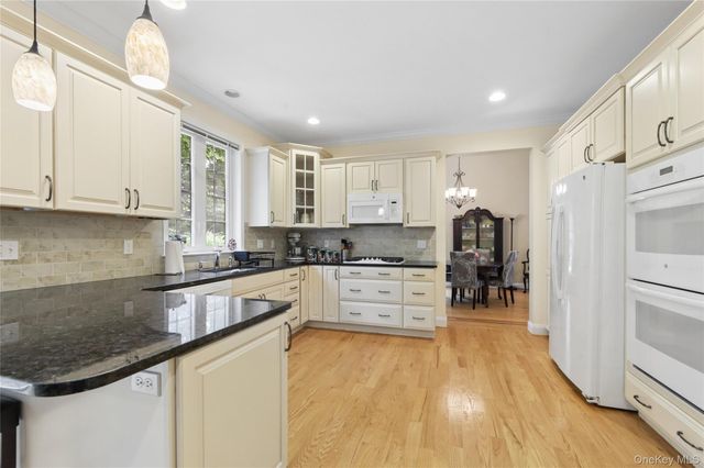 220 N Little Tor Road, New City, NY 10956