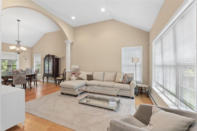220 N Little Tor Road, New City, NY 10956