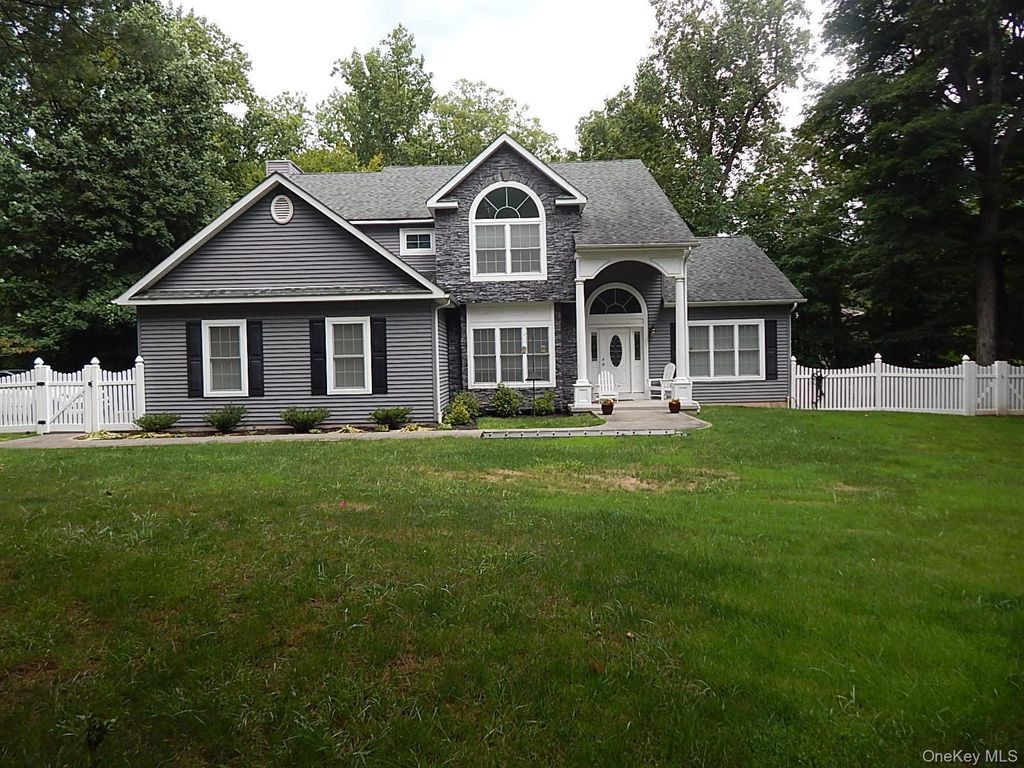 220 N Little Tor Road, New City, NY 10956 — exterior