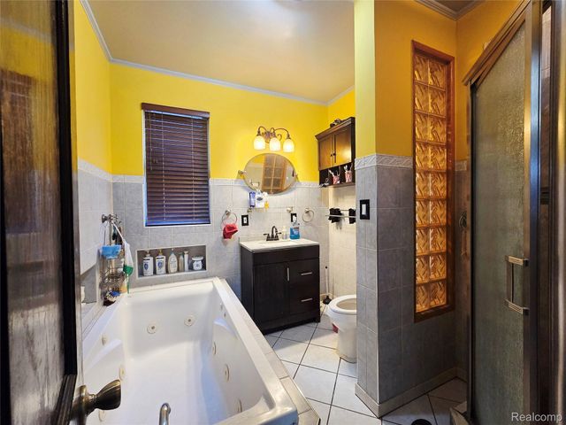 3376 Holbrook Street, Hamtramck, MI 48212