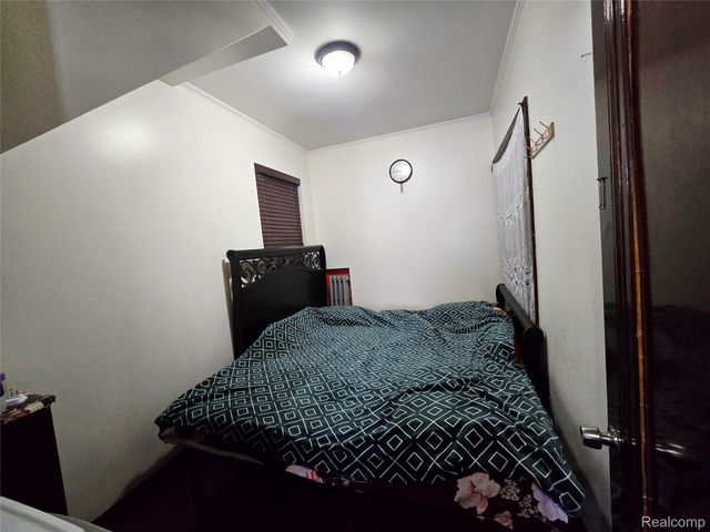 3376 Holbrook Street, Hamtramck, MI 48212