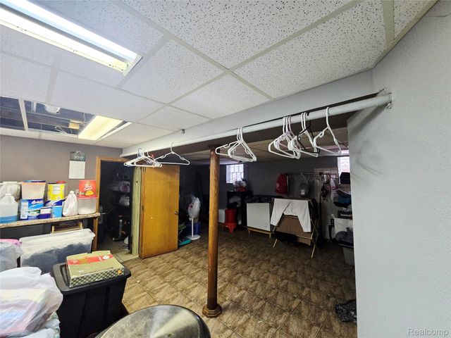 3376 Holbrook Street, Hamtramck, MI 48212