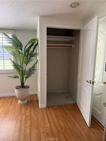 1330 Kenwood Rd M7-157F, Seal Beach, CA 90740