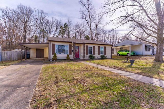 4213 Meadowridge Road, Evansville, IN 47710