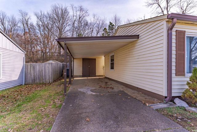 4213 Meadowridge Road, Evansville, IN 47710