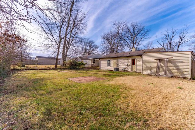 4213 Meadowridge Road, Evansville, IN 47710