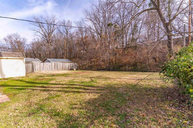 4213 Meadowridge Road, Evansville, IN 47710