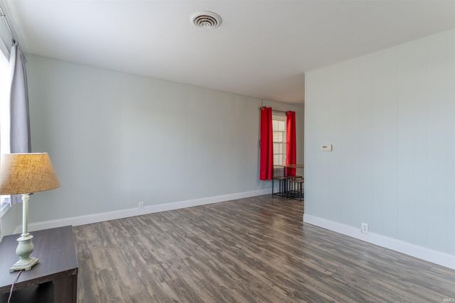 4213 Meadowridge Road, Evansville, IN 47710