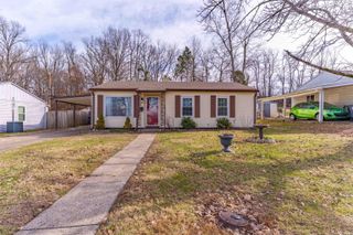 4213 Meadowridge Road, Evansville, IN 47710