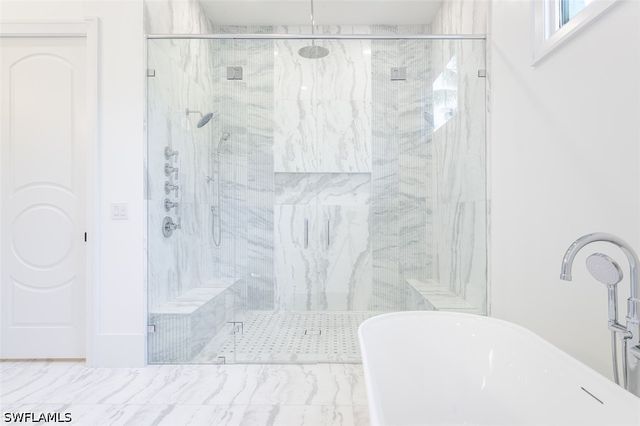2749 MEDALLIST LN, Naples, FL 34109
