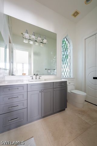 2749 MEDALLIST LN, Naples, FL 34109