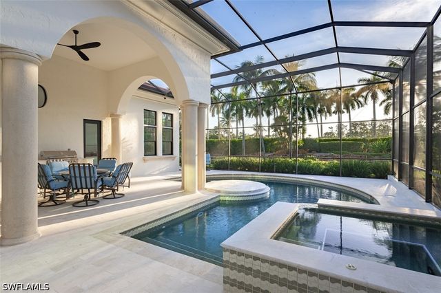 2749 MEDALLIST LN, Naples, FL 34109