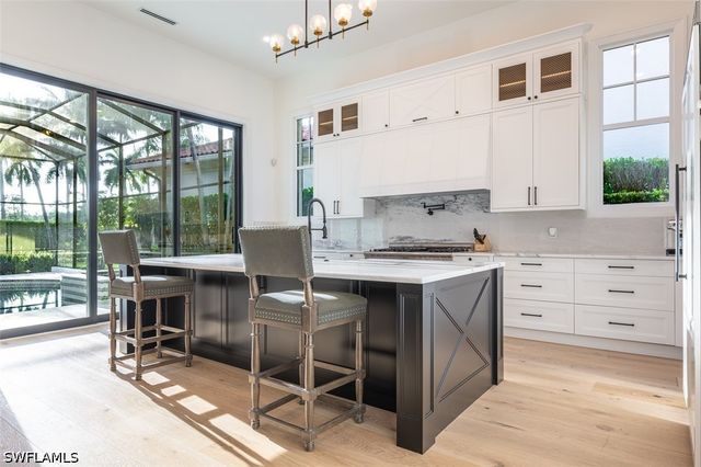 2749 MEDALLIST LN, Naples, FL 34109