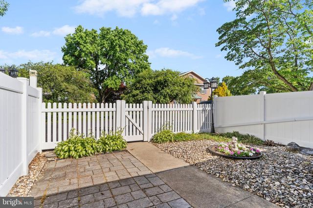 1015 BYERS AVENUE, Chambersburg, PA 17201