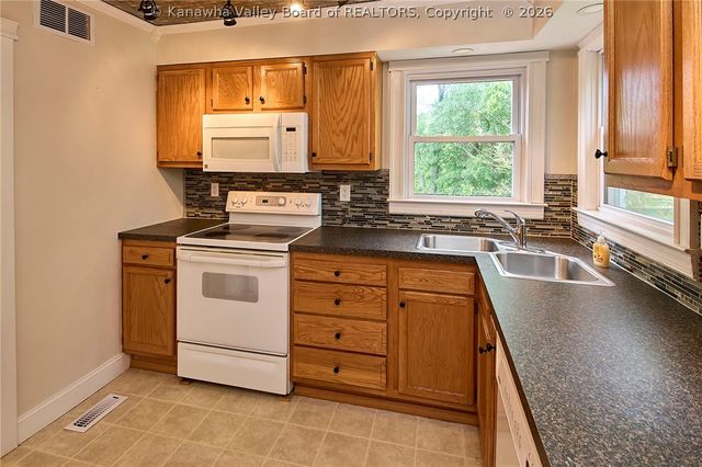 708 Churchill Drive, Charleston, WV 25314