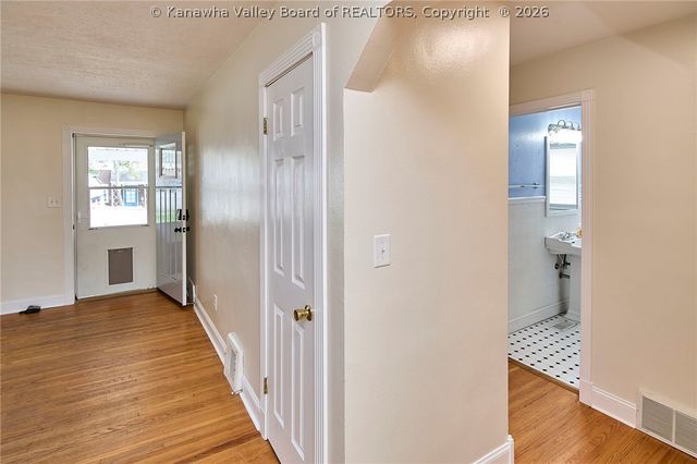 708 Churchill Drive, Charleston, WV 25314
