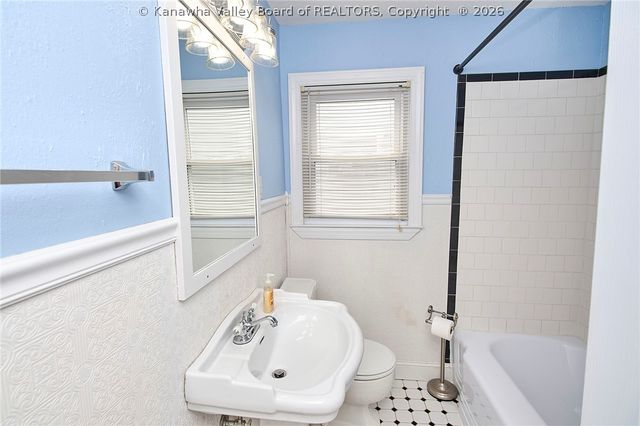 708 Churchill Drive, Charleston, WV 25314