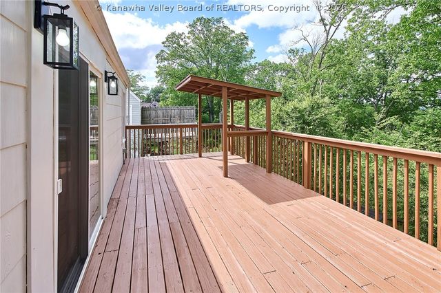 708 Churchill Drive, Charleston, WV 25314
