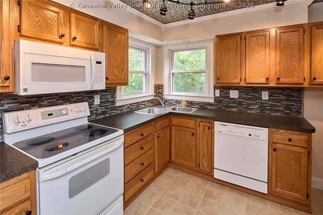 708 Churchill Drive, Charleston, WV 25314