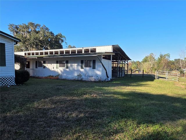 8955 W HIGHWAY 316, Reddick, FL 32686