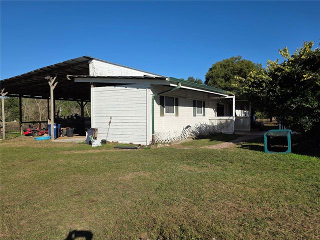 8955 W HIGHWAY 316, Reddick, FL 32686