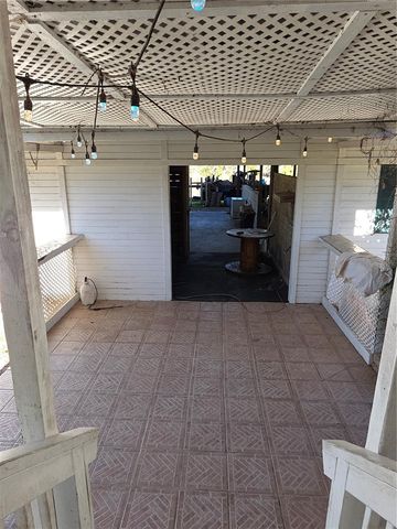 8955 W HIGHWAY 316, Reddick, FL 32686