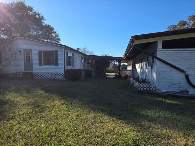 8955 W HIGHWAY 316, Reddick, FL 32686